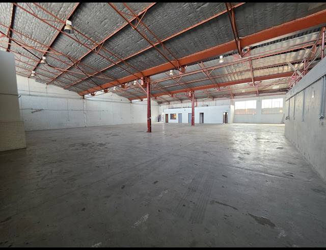 1,266M² WAREHOUSE TO LET IN REUVEN
